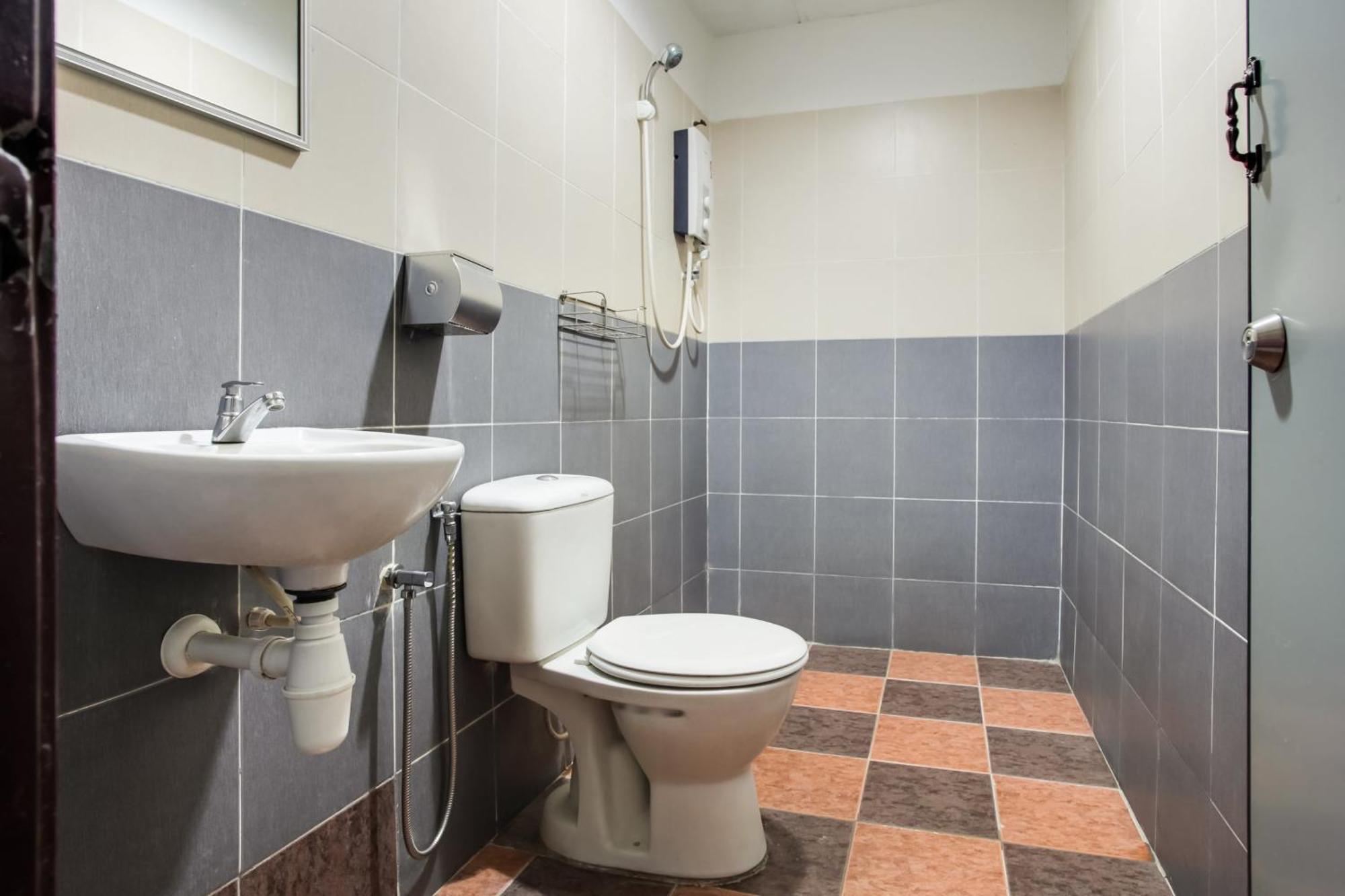 Super Oyo 89427 Kavanas Hotel Taiping Εξωτερικό φωτογραφία